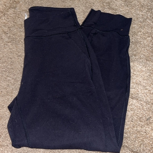 Lululemon LOT - 3 tops and 5 pants various styles!!! - Picture 9 of 9